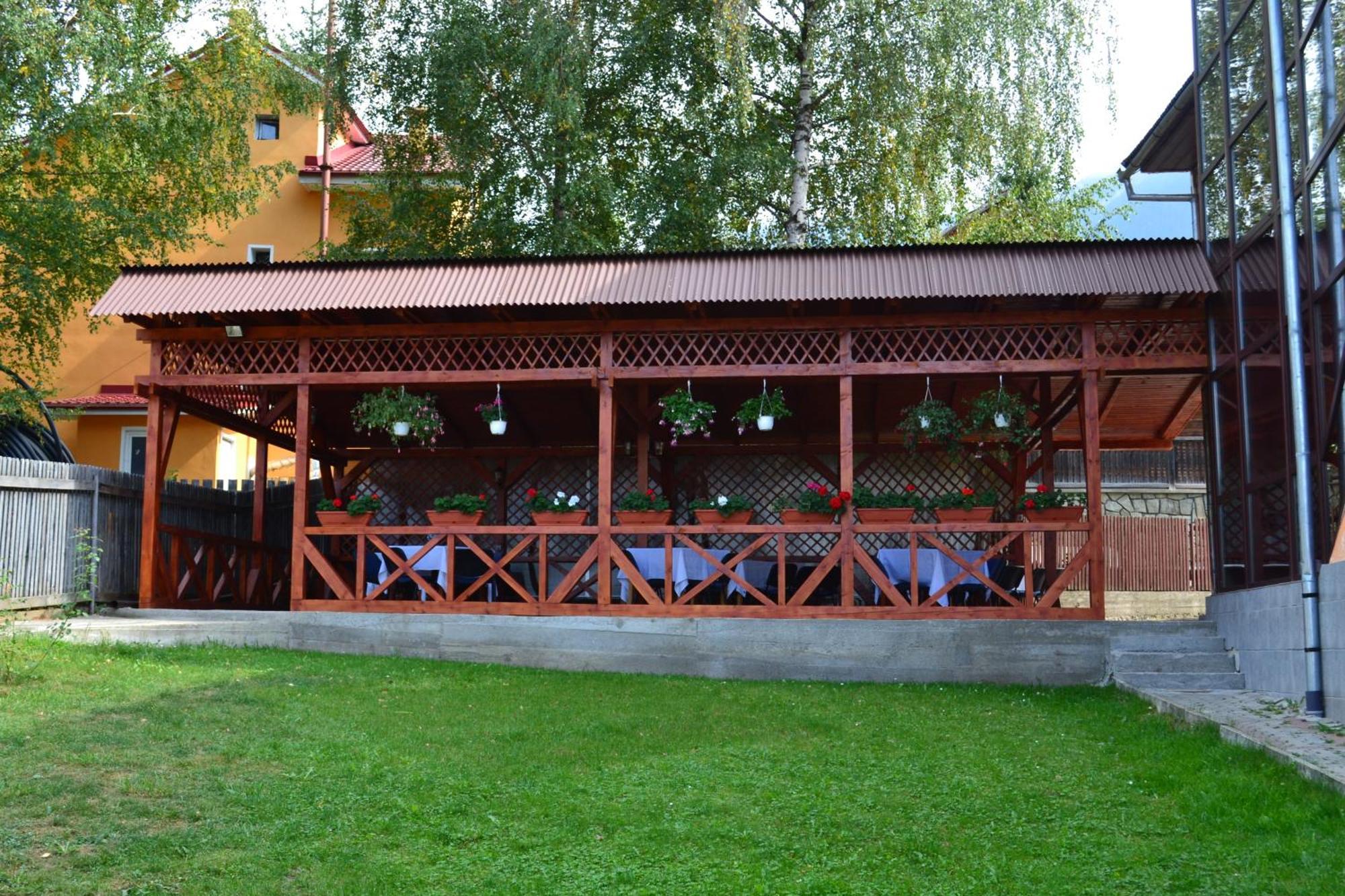 Vila Cristina Ceahlau Bagian luar foto